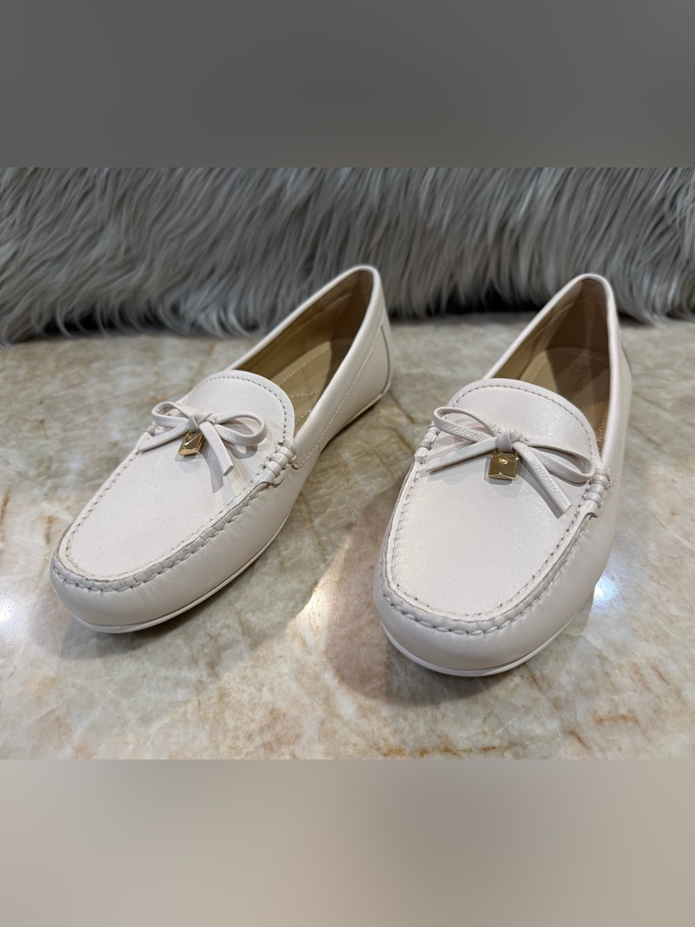 MICHAEL MICHAEL KORS
Juliette Women Loafers Size 6.